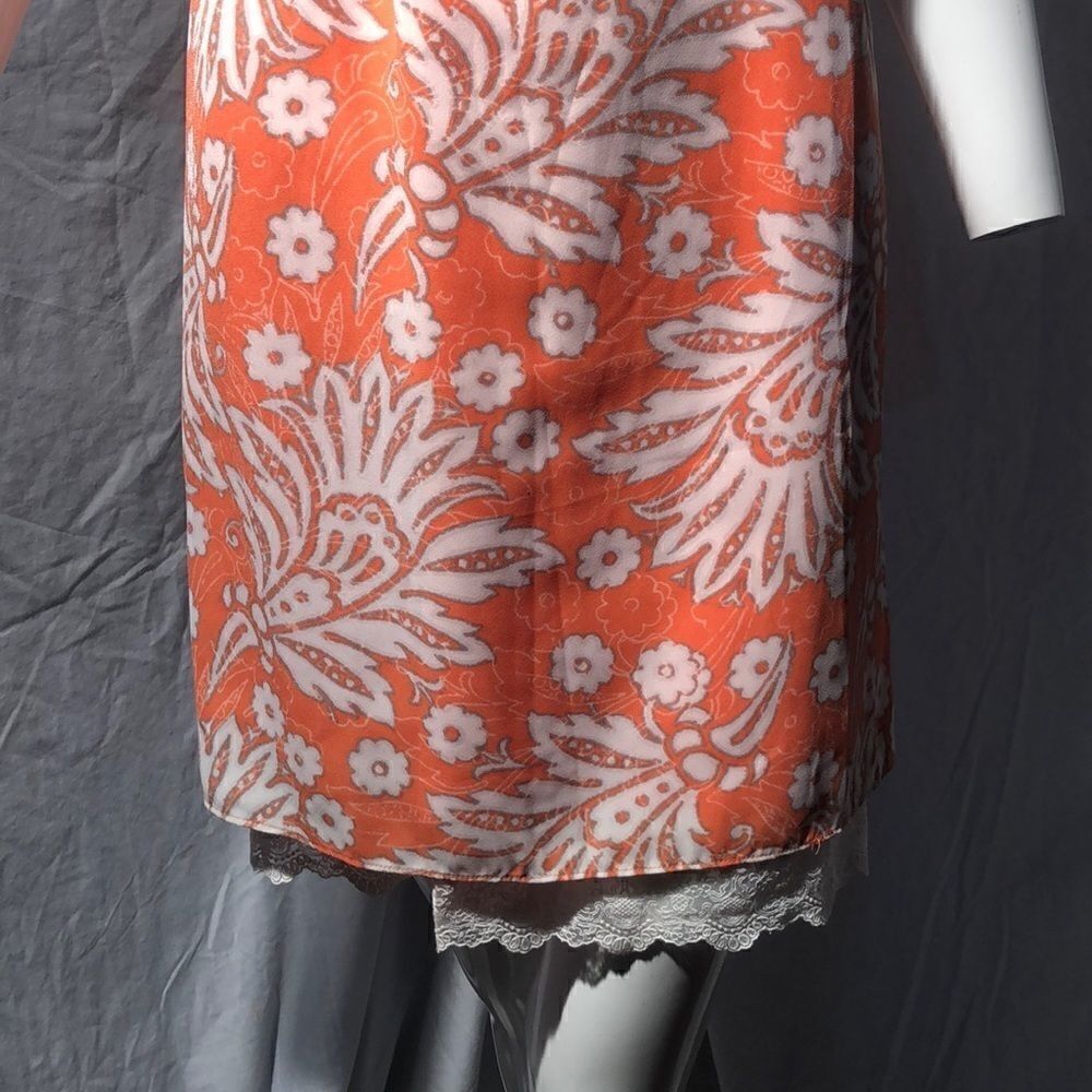 Loft Dress - Picture 3 of 5